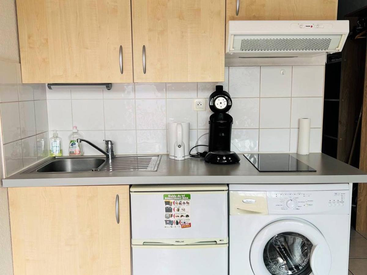 Appartement T1 Bis Avec Terrasse Et Piscine A Cambo-Les-Bains, 1 Chambre, Parking Prive - Fr-1-495-4 Экстерьер фото